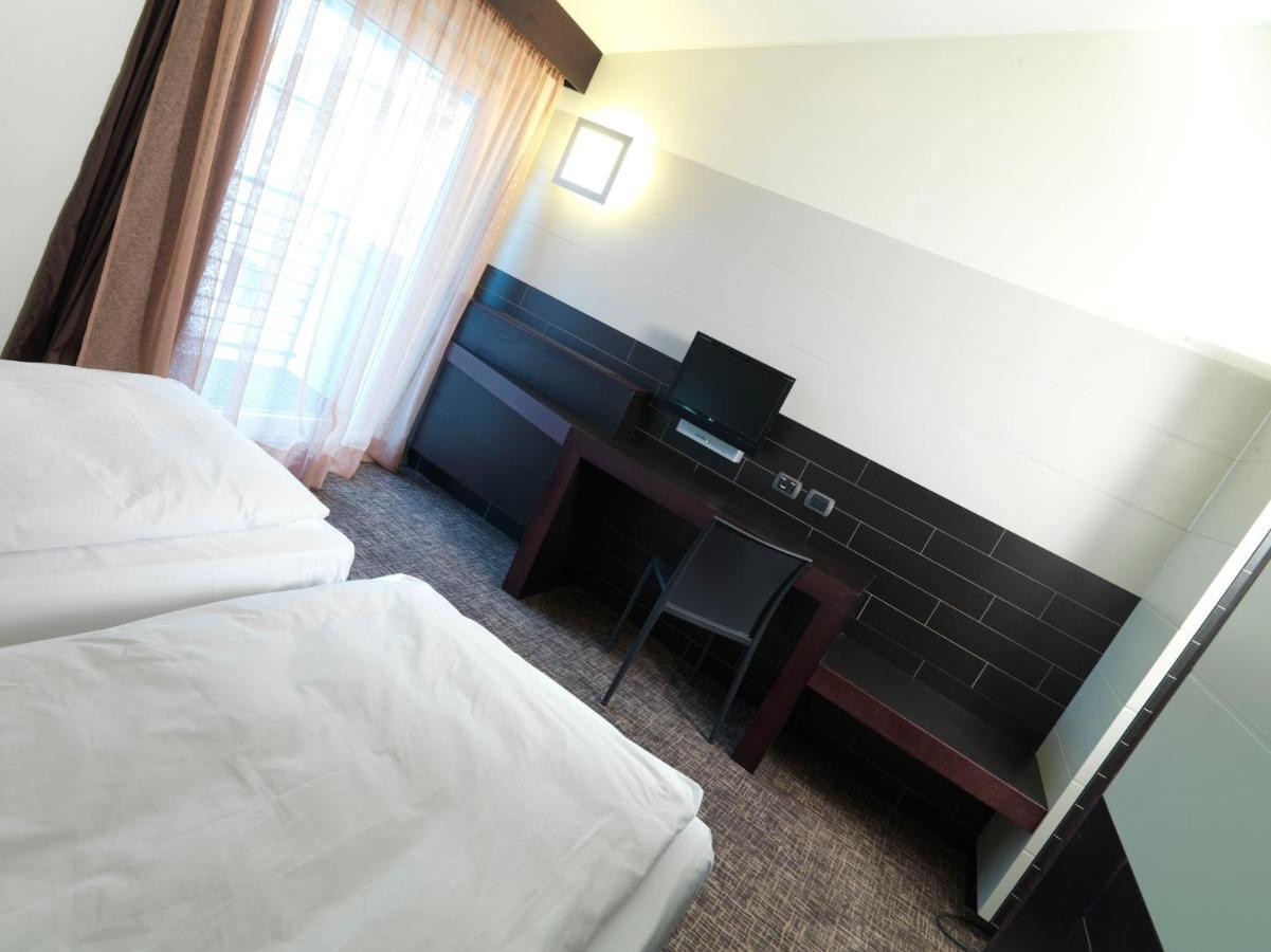 Empoli Hotel Cameră foto